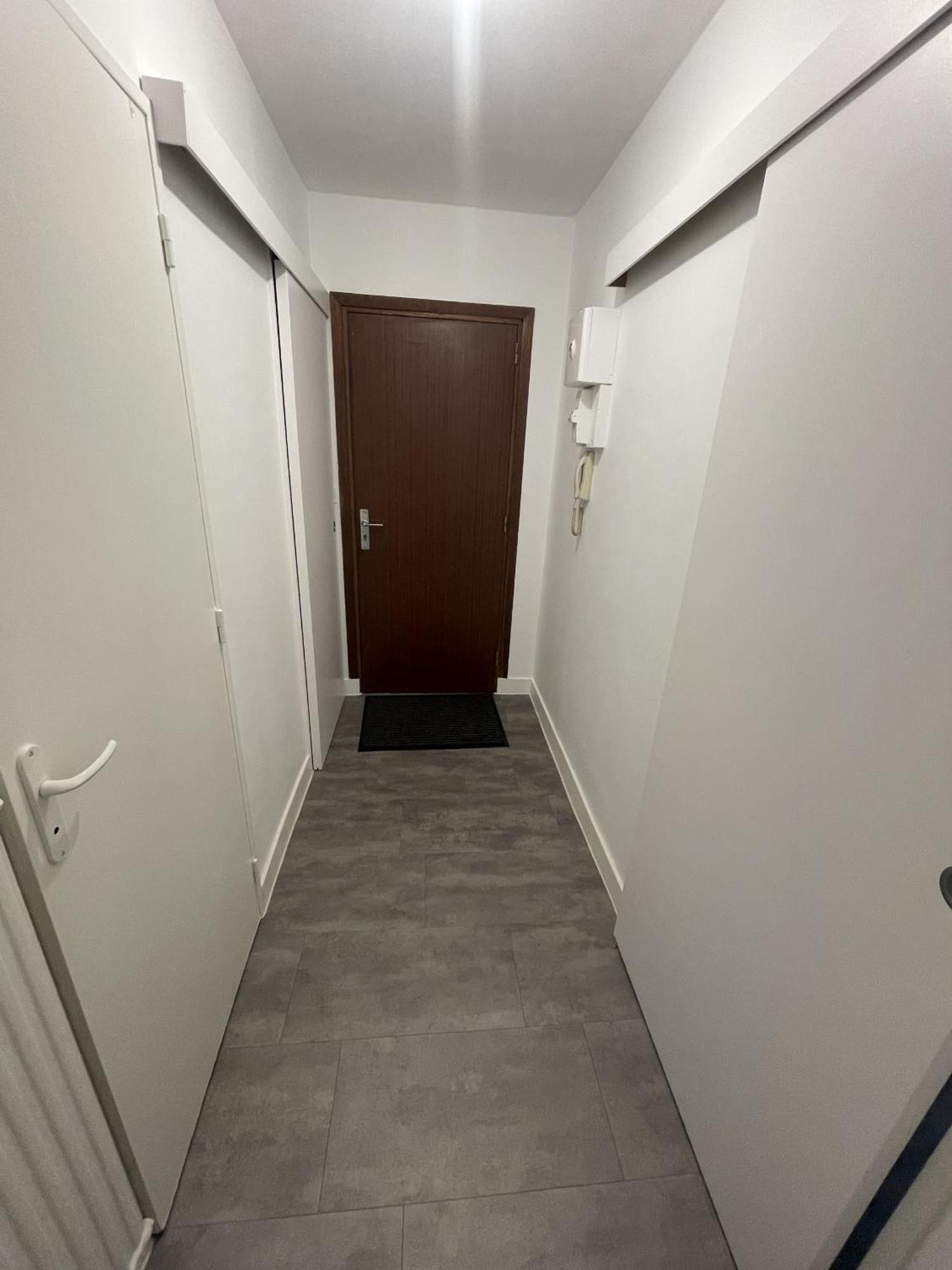 Logement Neuf A Proximite Du Centre Ville Avec Parking Limoges Exterior foto